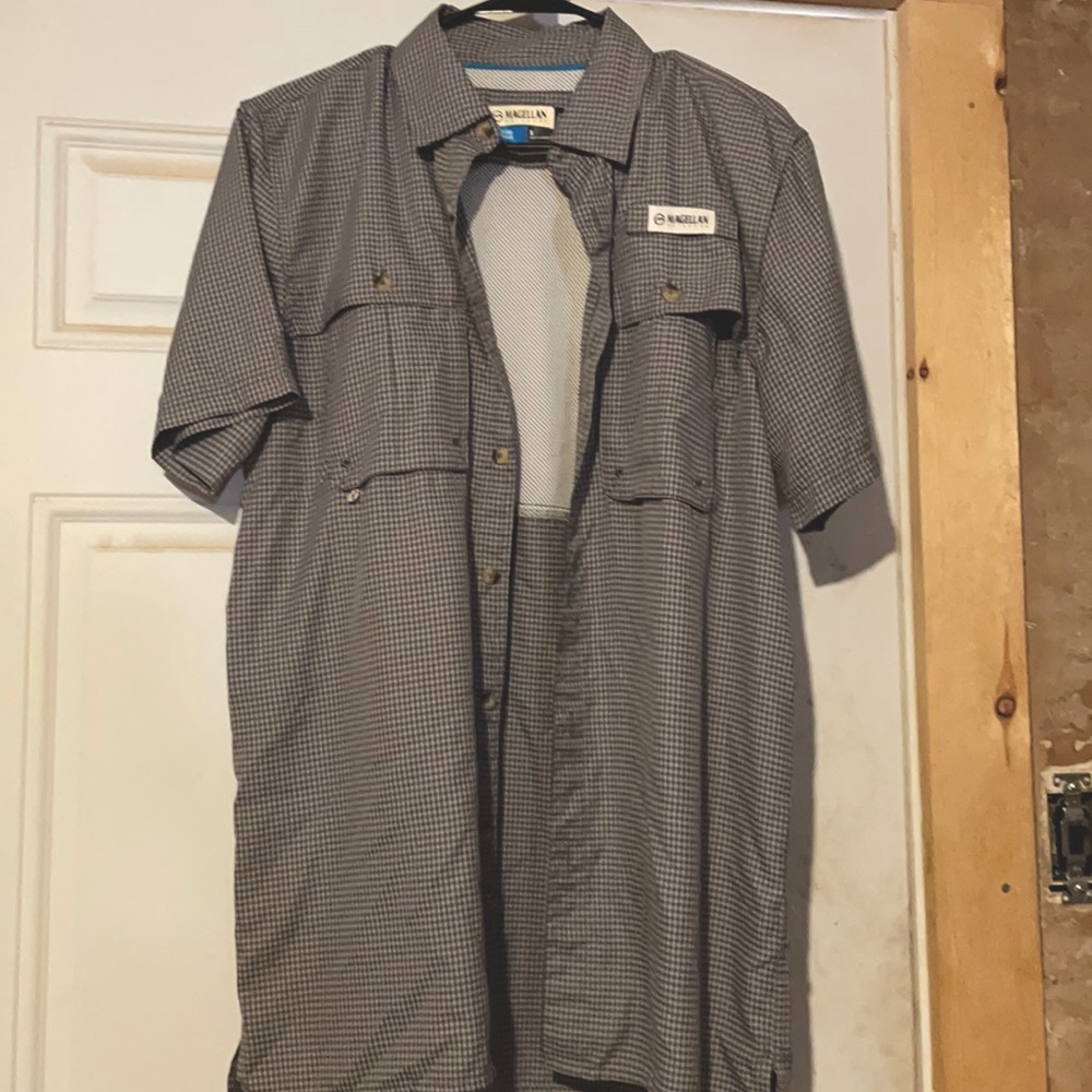 Magellan Outdoors fish gear shirt